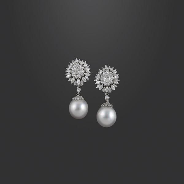 PLATINUM, GOLD, DIAMONDS AND SOUTH SEA PEARLS EARRINGS  - Auction Important Jewelry - Casa d'Aste International Art Sale