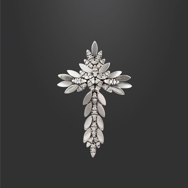 18KT GOLD AND DIAMONDS PENDANT