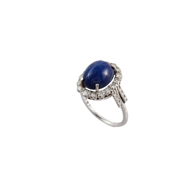 18KT GOLD, DIAMONDS AND SYNTHETIC ASTERIA SAPPHIRE