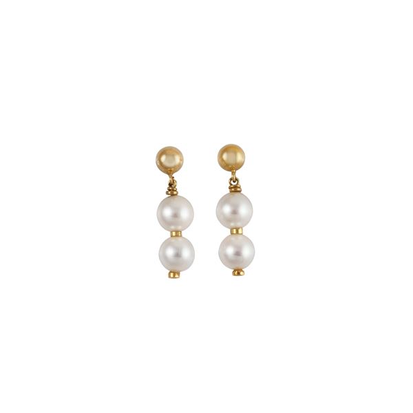 18KT GOLD AND PEARLS EARINGS