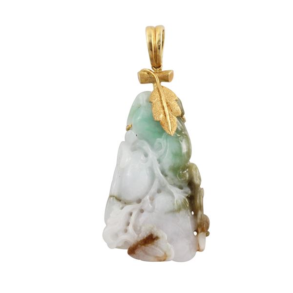 18KT GOLD AND JADEITE PENDANT