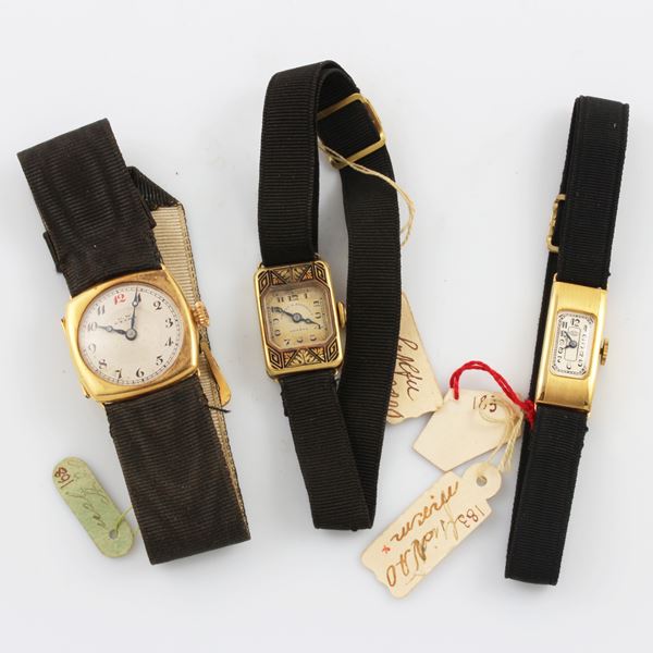 Tre orologi da donna in oro