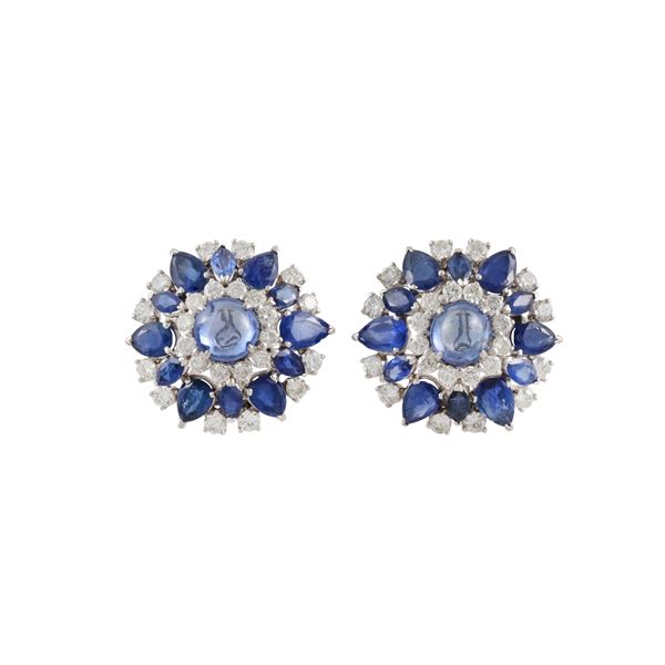 18KT GOLD, SAPPHIRES AND DIAMODS CLIP EARRINGS
