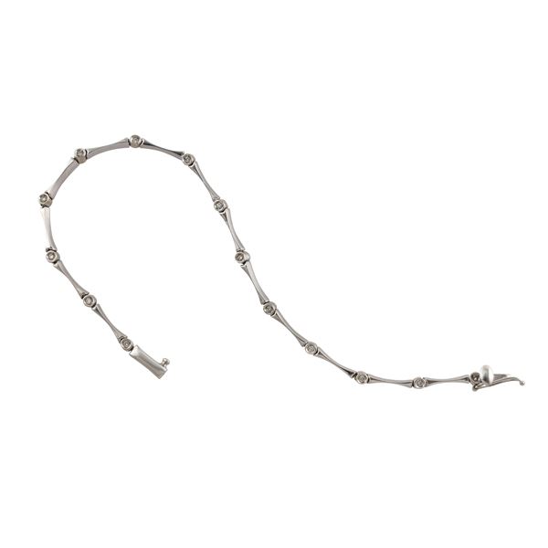 18KT GOLD AND DIAMOND BRACELET