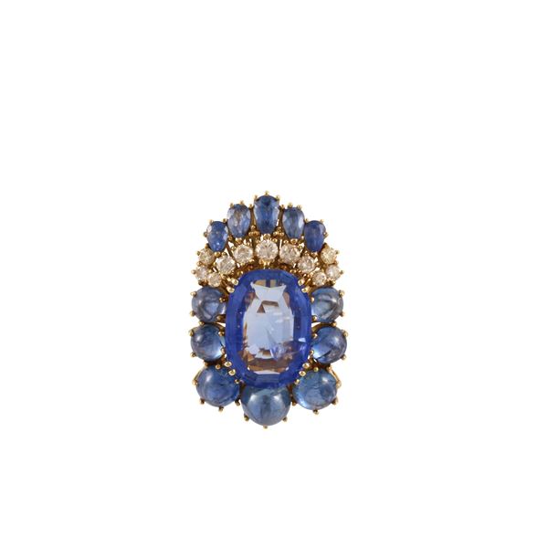 18KT GOLD, SAPPHIRES AND DIAMONDS RING  - Auction Important Jewelry - Casa d'Aste International Art Sale