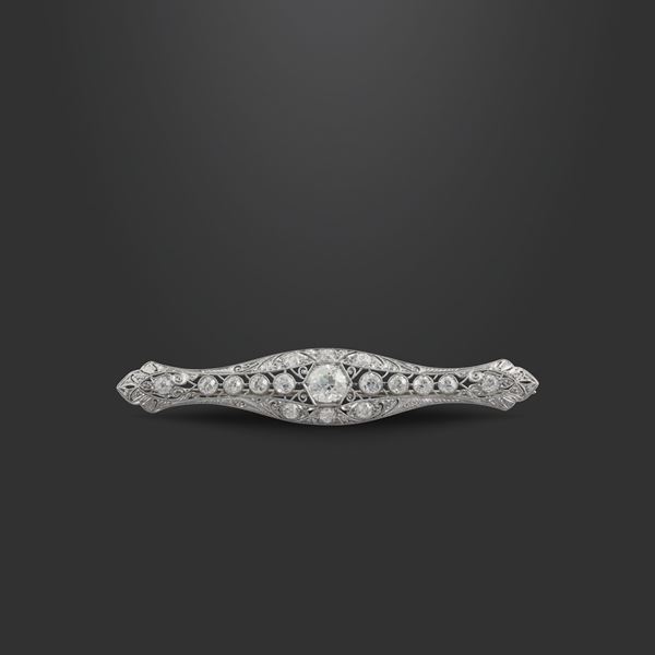 PLATINUM, 10% IRIDIUM AND DIAMONDS BROOCH
