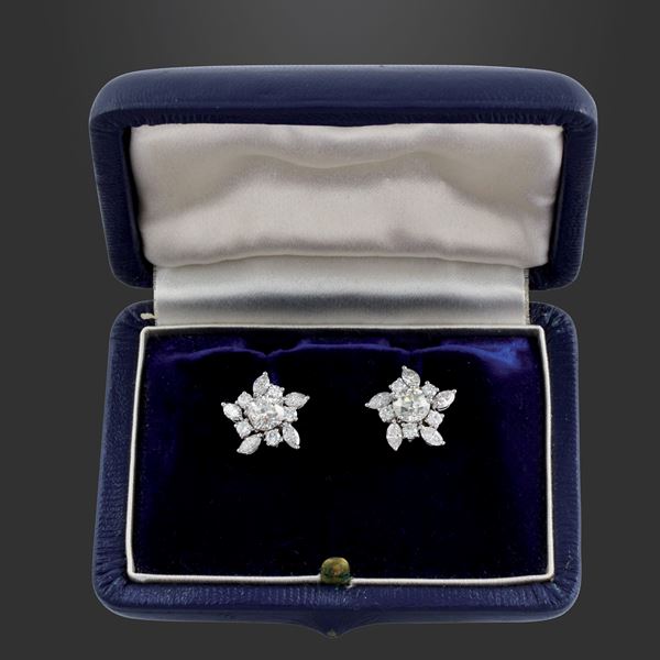 PLATINUM AND DIAMONDS EARRINGS, ILLARIO