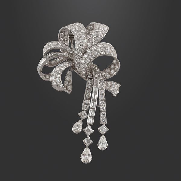 PLATINUM AND DIAMONDS BROOCH  - Auction Jewelery & Objects by Vertu - Casa d'Aste International Art Sale