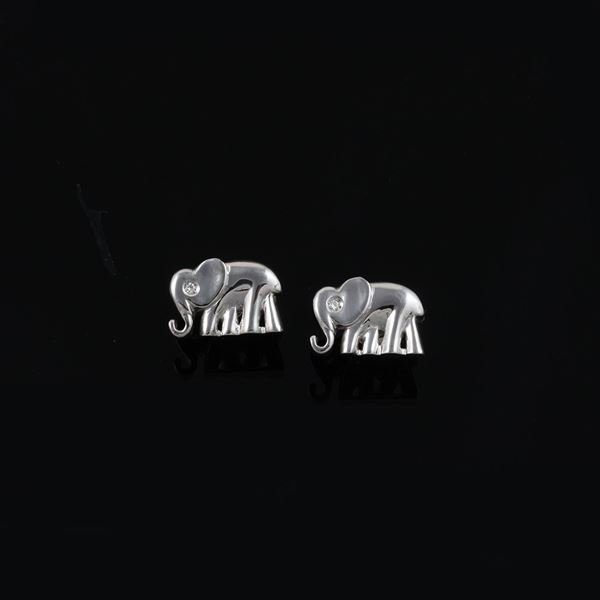 * 18KT GOLD AND DIAMONDS EARRINGS