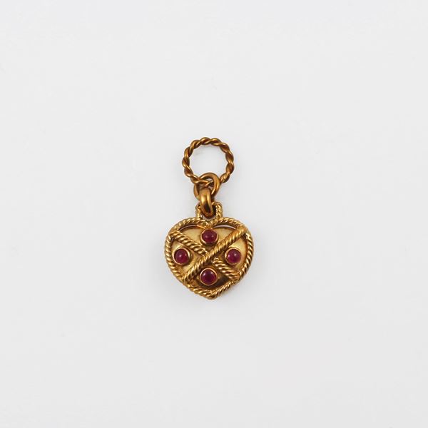 * 18KT GOLD AND RUBIES HEART PENDANT