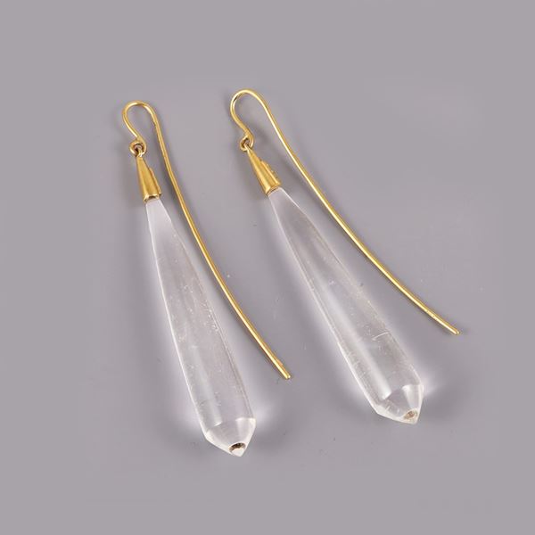 * 18KT GOLD AND QUARTZ PENDANT