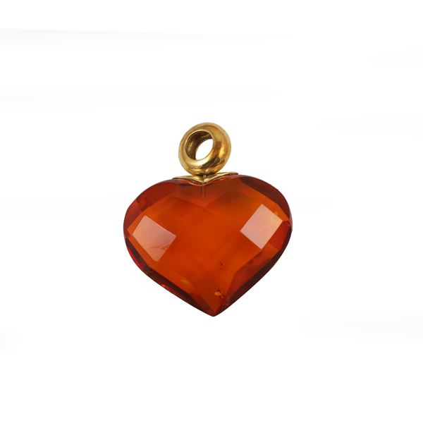 * 18KT GOLD AND AMBER PENDANT