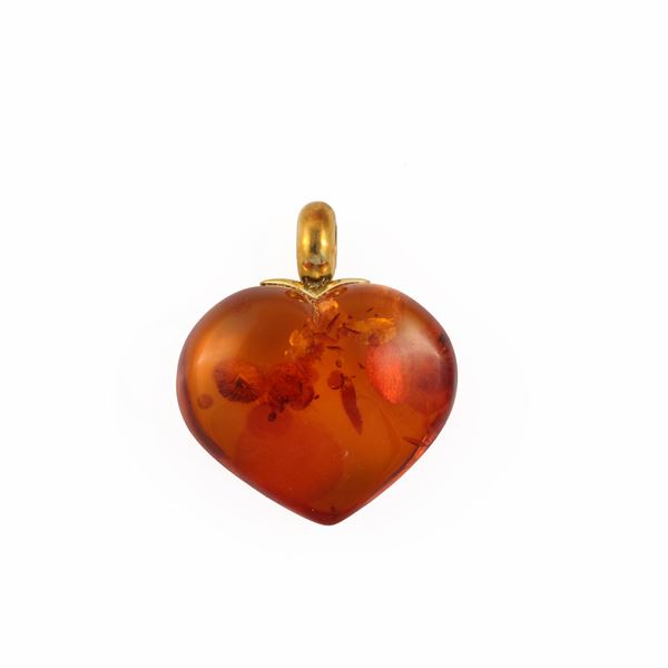 * 18KT GOLD AND AMBER PENDANT