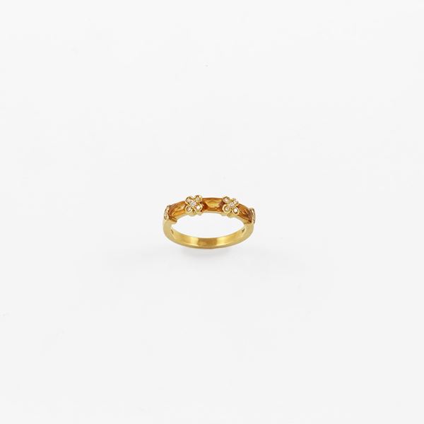 18KT GOLD, CITRINE QUARTZ AND DIAMONDS RING