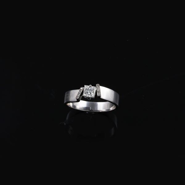 18KT GOLD AND DIAMONDS RING, ALFIERI & ST. JOHN