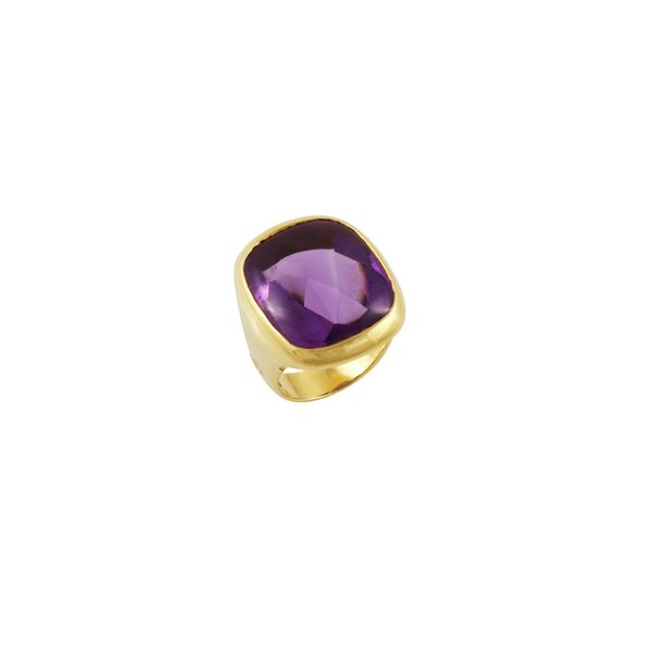Gavello : 18KT GOLD AND AMETHYST RING  - Auction Important Jewelry - Casa d'Aste International Art Sale