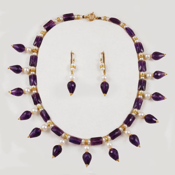 18KT GOLD SET OF NECKLACE AND EARRINGS WITH AMETHYST AND CULTURED PEARLS