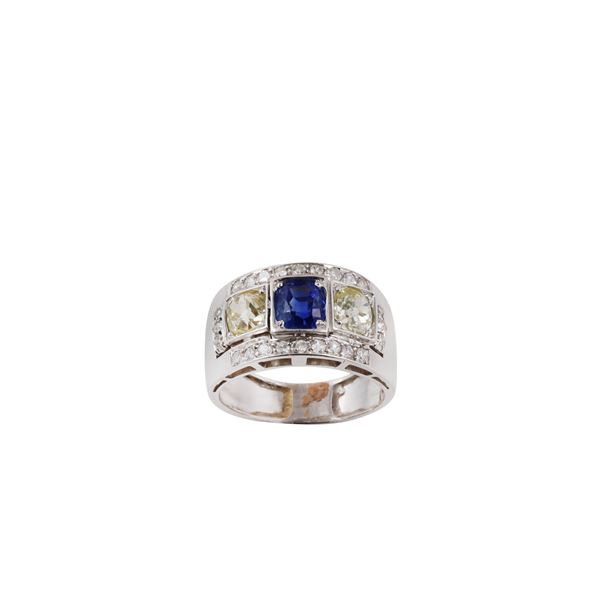 PLATINUM, SAPPHIRE AND OLD EUROPEAN CUT DIAMONDS RING