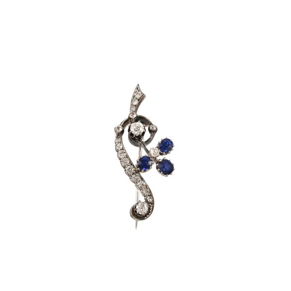 18KT GOLD, SILVER, SAPPHIRES AND DIAMONDS BROOCH  - Auction Important Jewelry - Casa d'Aste International Art Sale