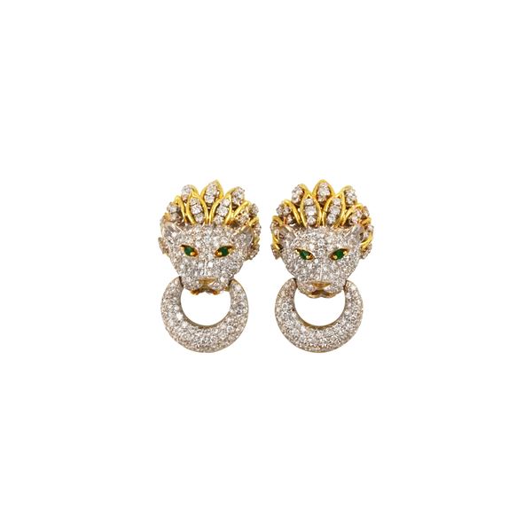 18KT GOLD, DIAMONDS AND EMERALDS EARRINGS