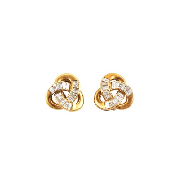18KT GOLD AND DIAMONDS CLIP EARRINGS