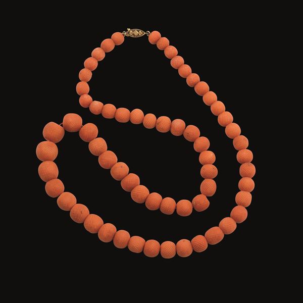 9KT GOLD AND CORAL NECKLACE  - Auction Important Jewelry - Casa d'Aste International Art Sale