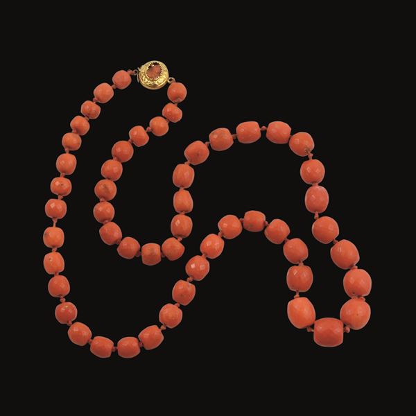 18KT GOLD AND CORAL NECKLACE  - Auction Important Jewelry - Casa d'Aste International Art Sale