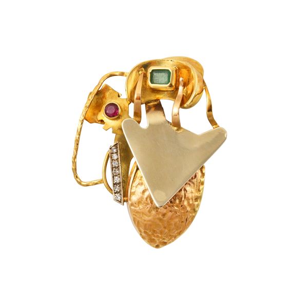 18KT GOLD, DIAMONDS, EMERALD AND RUBY SCULPTURE BROOCH, BY EDOARDO FRANCESCHINI  - Auction Important Jewelry - Casa d'Aste International Art Sale