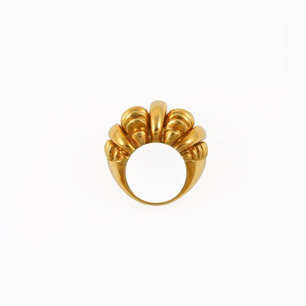 18KT GOLD RING
