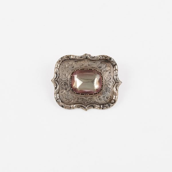 9KT GOLD AND QUARTZ BROOCH