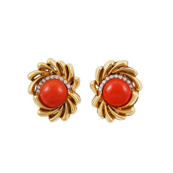 18KT GOLD, CORALS AND DIAMONDS EARRINGS  - Auction Important Jewelry - Casa d'Aste International Art Sale