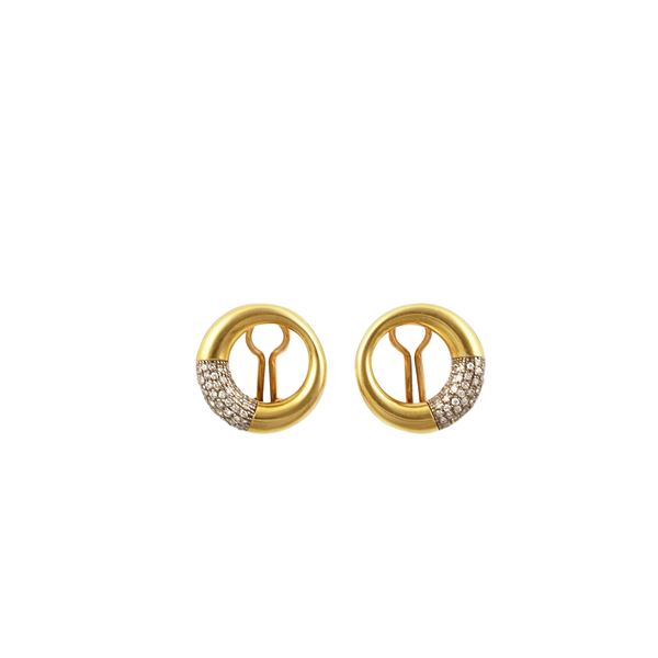 18KT GOLD AND DIAMONDS EARRINGS
