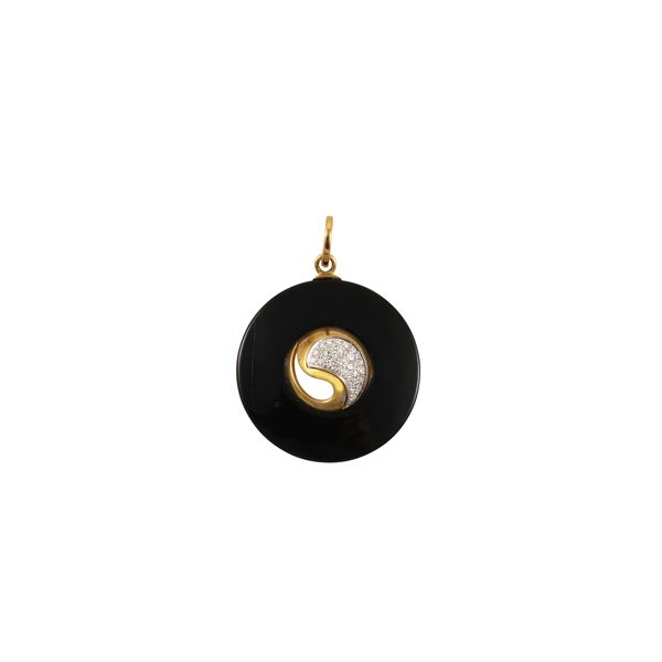 18KT GOLD, ONYX AND DIAMONDS PENDANT  - Auction JEWELRY, WATCHES, AND SILVERWARE - Casa d'Aste International Art Sale