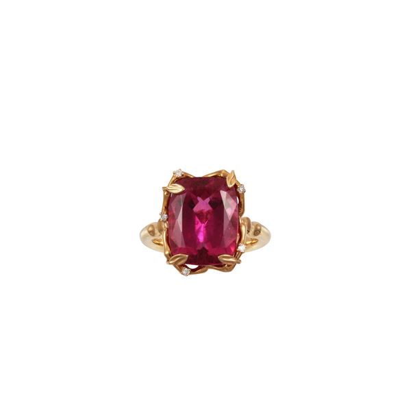 18KT GOLD, PINK TOURMALINE "RUBELLITE" AND DIAMONDS RING  - Auction Important Jewelry - Casa d'Aste International Art Sale