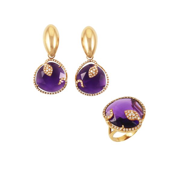 18KT GOLD, AMETHYSTS AND DIAMONDS RING ANE EARRINGS