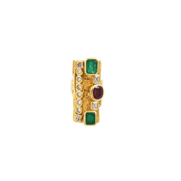 18KT GOLD, RUBY, EMERALDS AND DIAMONDS RING