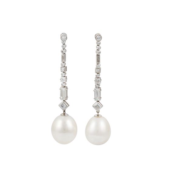 18KT GOLD, SOUTH SEA PEARLS AND DIAMONDS EARRINGS  - Auction JEWELRY, SILVER AND LUXURY BAG - Casa d'Aste International Art Sale