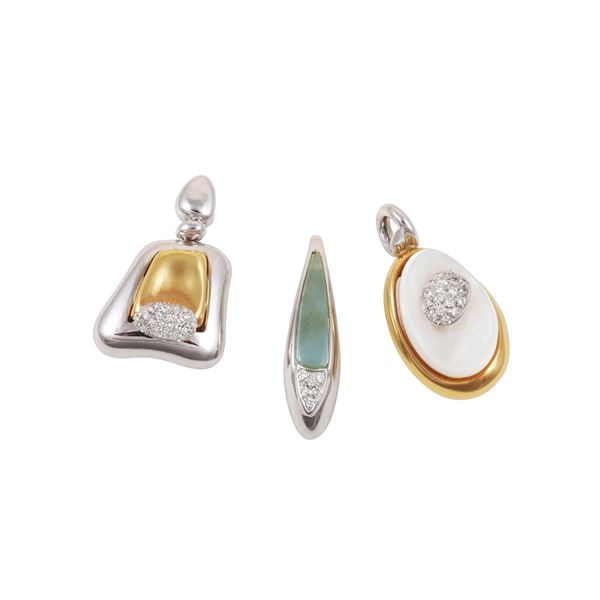 18KT GOLD LOT OF TRHEE PENDANTS WITH DIAMONDS, MOTHER OF PEARL AND ACQUAMARINE