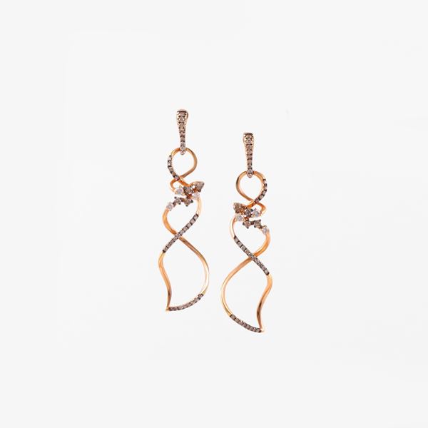 * 18KT GOLD, COLORLESS AND BROWN DIAMONDS EARRINGS
