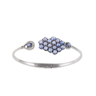 * Bracciale