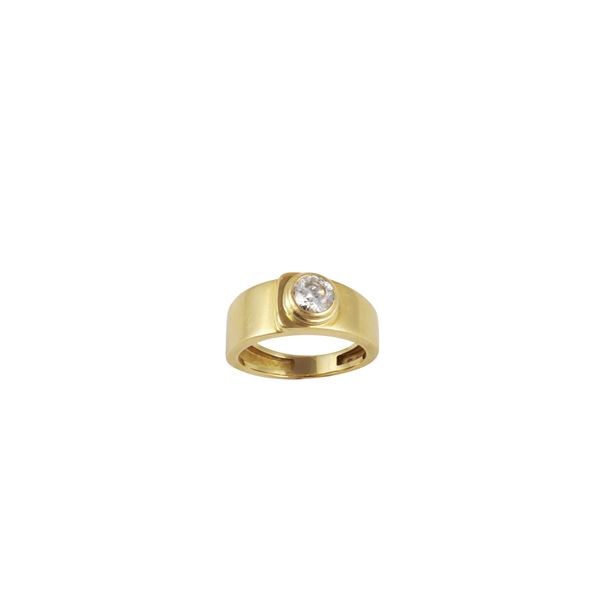 18KT GOLD AND OLD EUROPEAN CUT DIAMOND RING