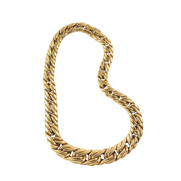 18KT GOLD NECKLACE