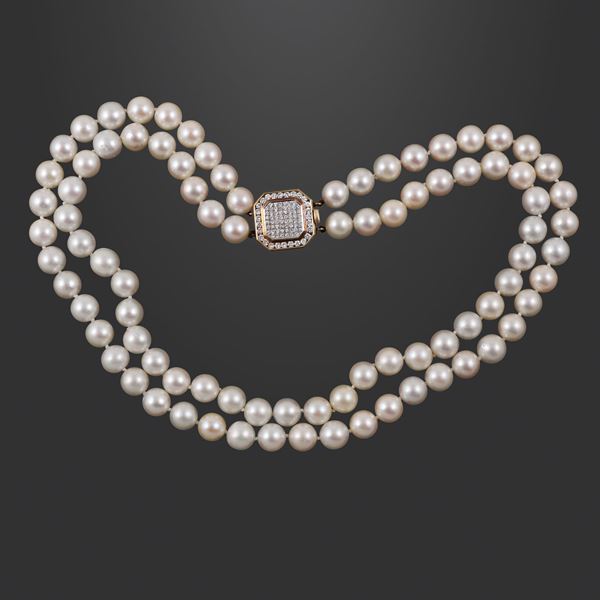 TWO STRAND CULTURED PEARLS NECKLACE, 18KT GOLD AND DIAMONDS CLASP  - Auction IMPORTANT JEWELRY - Casa d'Aste International Art Sale