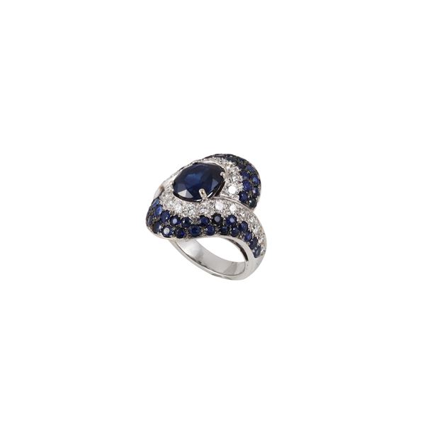 18KT GOLD, SAPPHIRES AND DIAMONDS RING  - Auction IMPORTANT JEWELRY - Casa d'Aste International Art Sale