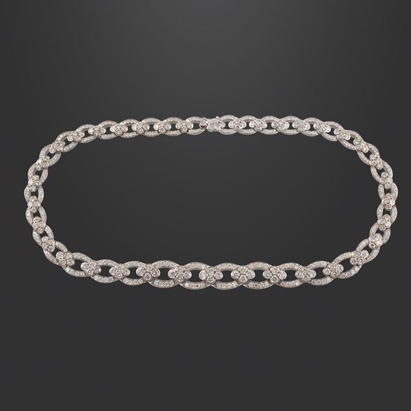 * 18KT GOLD AND DIAMONDS NECKLACE