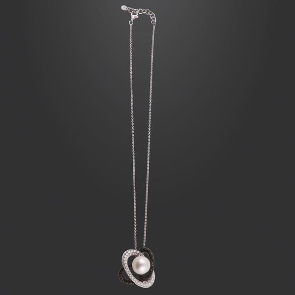 * 18KT GOLD, COLORLESS AND BLACK DIAMONDS PENDANT WITH CHAIN, CRIVELLI