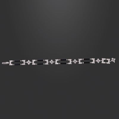 * Bracciale