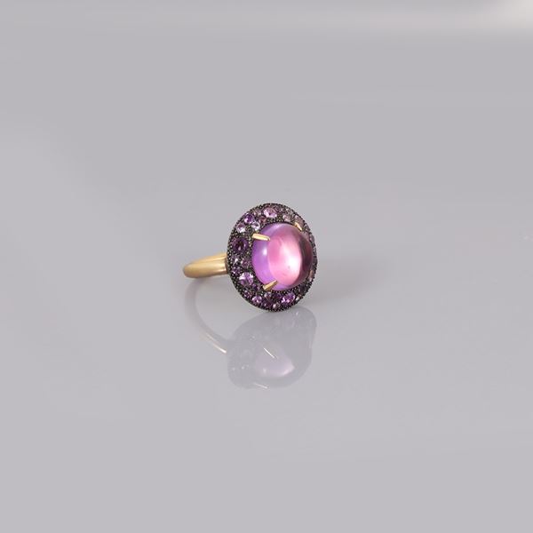 * 18KT GOLD, 925 SILVER, AND AMETHYSTS RING