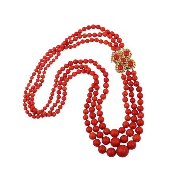 ~ CORAL NECKLACE WITH 18KT GOLD AND CABOCHON CUT CORAL CLASP