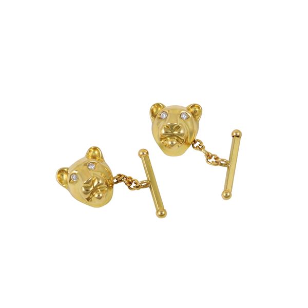 18KT GOLD AND DIAMONDS CUFFLINKS